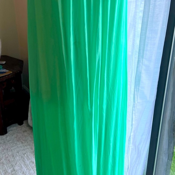 💚Italy SILK Dress💚 Green Pleated Sleeveless Resort Gown - Picture 9 of 13